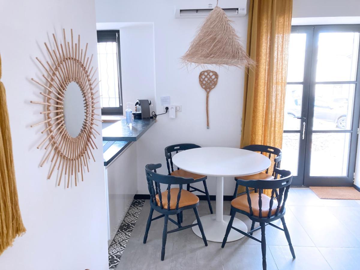 סן-לורו-דז-ארב Residence Du Platane מראה חיצוני תמונה